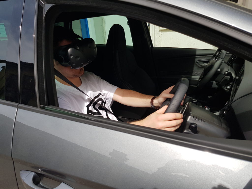 Virtual Reality in Auto Seat Cupra R eingebaut für Kunde ASAG Basel